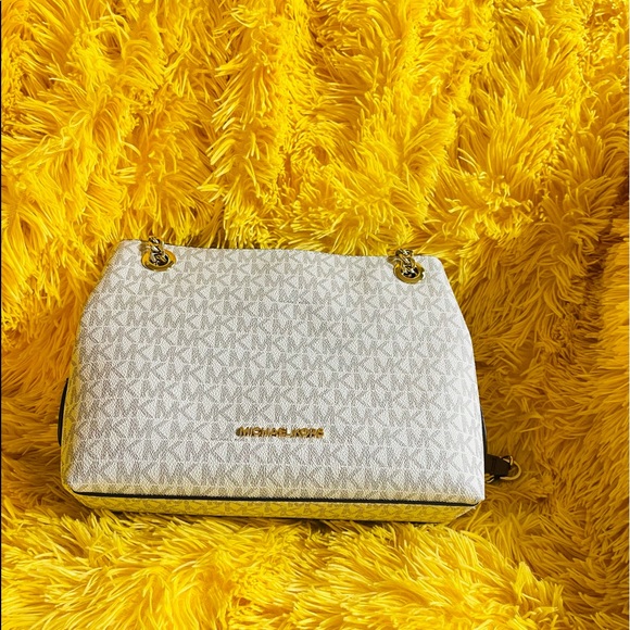 💜Michael Kors Vanilla Shoulder bag - Picture 3 of 11